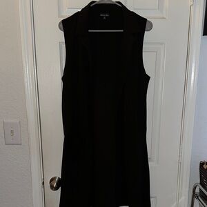 New Women’s Black Sleeveless Vest